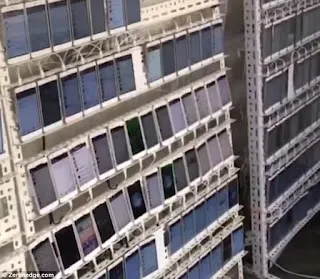 押収された大量のSIMカード