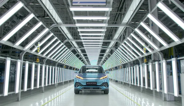BYDの自動化工場と世界規模の生産体制
