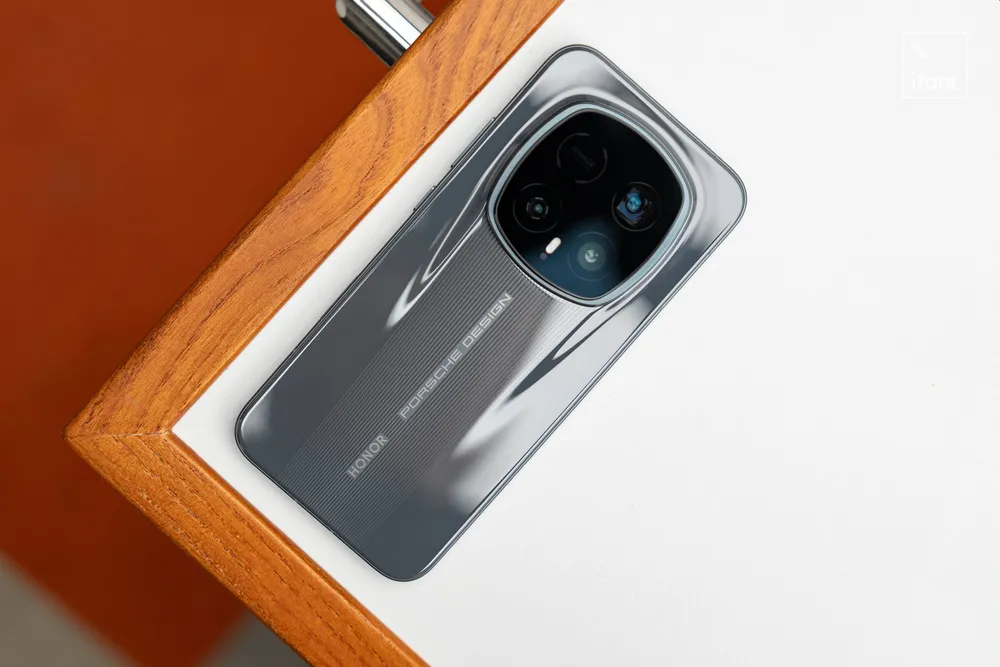 Honor Magic8 RSR ポルシェデザイン 徹底レビュー のキービジュアル