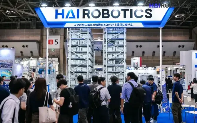東京ビッグサイトで開催された国際物流総合展におけるHAI ROBOTICS JAPANの展示ブース