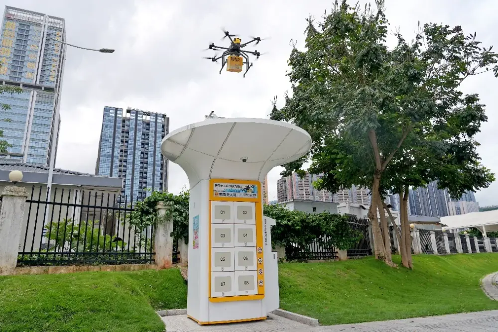 M-Port 3.0スマート自動空港のロボットアームによる荷物装着機構