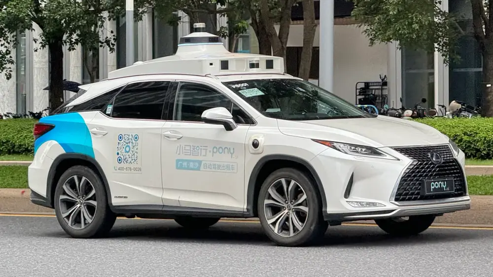 広東省で公道商用運行を行う小馬智行(Pony.ai)の自動運転タクシーフリート