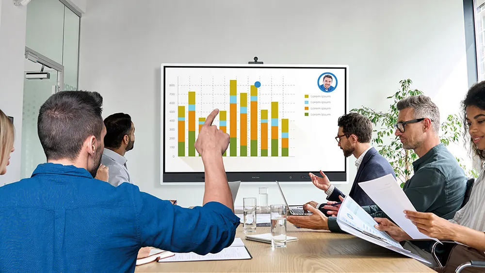 リコーが発表したDify環境構築および企業向けソリューションの全体アーキテクチャ構成図