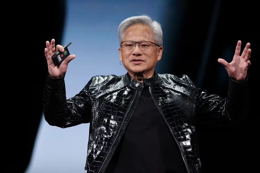 CES 2026のステージでVera Rubinプラットフォームを語るNVIDIAのジェンスン・フアンCEO